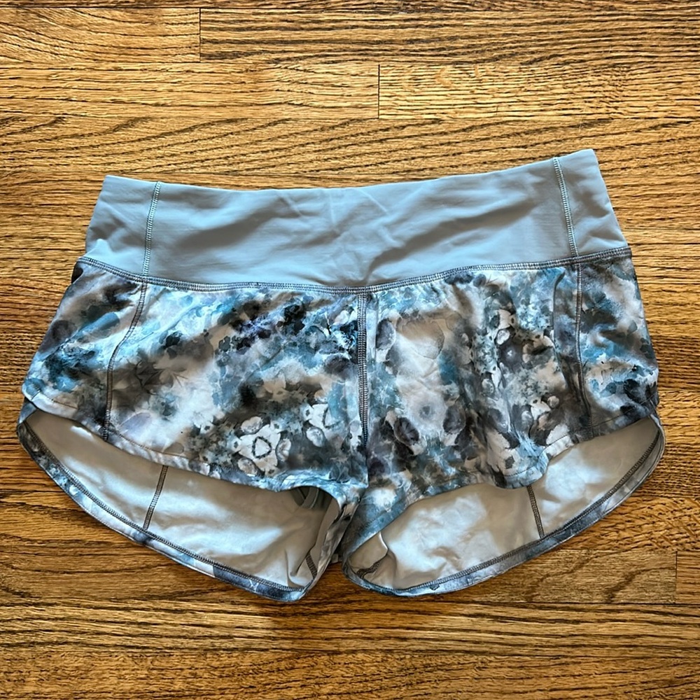 NWOT lululemon speed up low rise 2.5” short